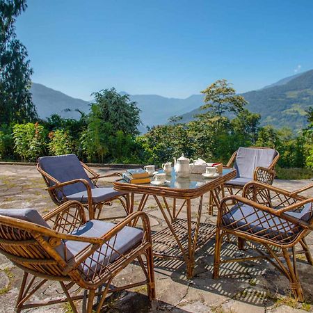La Ipsing Farm By Stayvista - 3 Bhk Villa With Balcony, Mountain View, Indoor Games, And Pet Friendly Samdong Exteriér fotografie