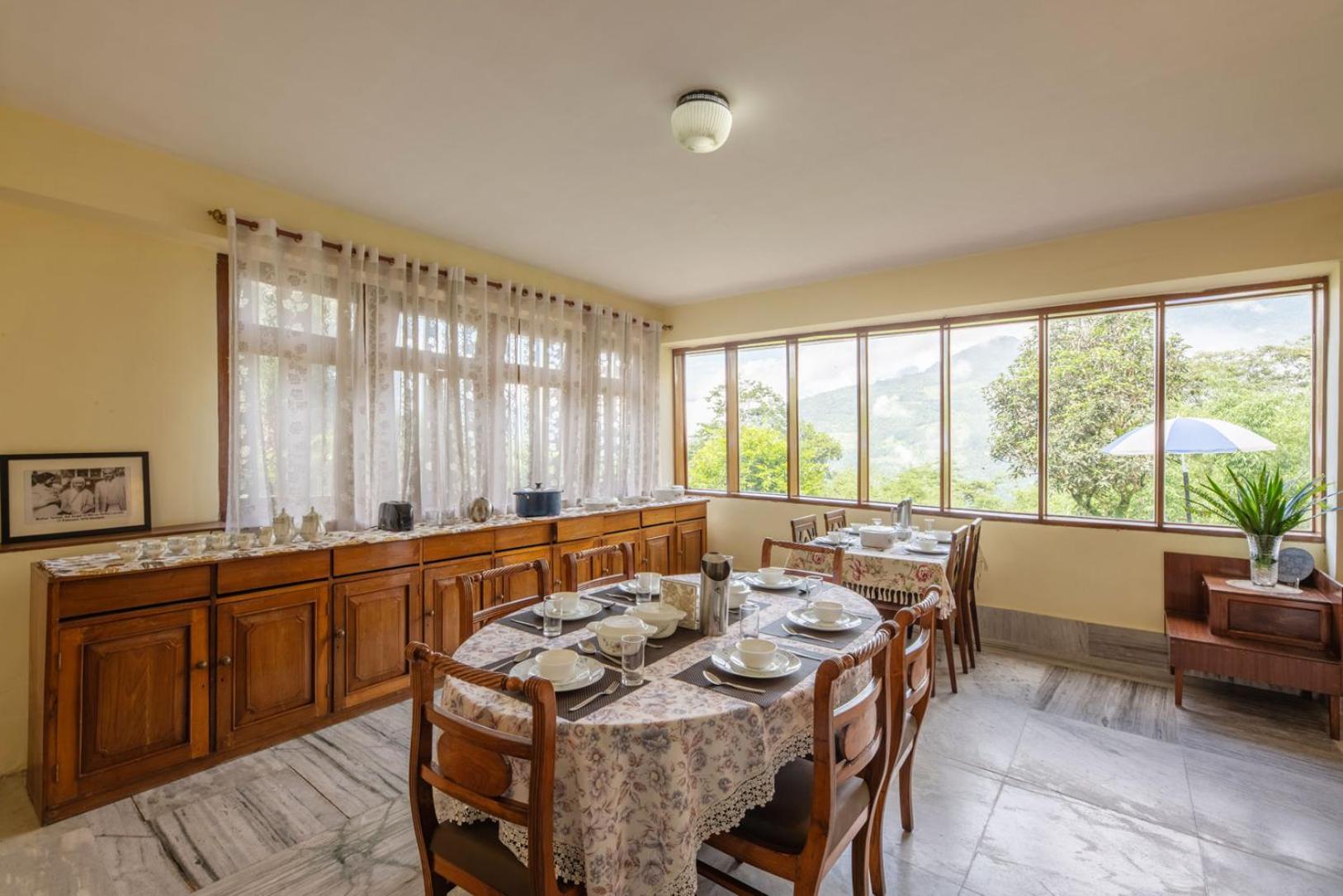 La Ipsing Farm By Stayvista - 3 Bhk Villa With Balcony, Mountain View, Indoor Games, And Pet Friendly Samdong Exteriér fotografie