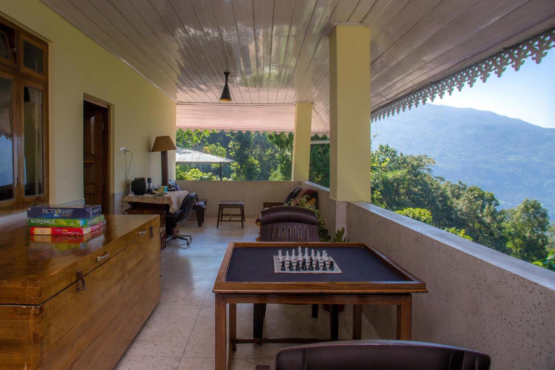 La Ipsing Farm By Stayvista - 3 Bhk Villa With Balcony, Mountain View, Indoor Games, And Pet Friendly Samdong Exteriér fotografie